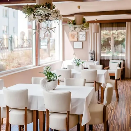 Przy Gwiazdach Проживание в семье